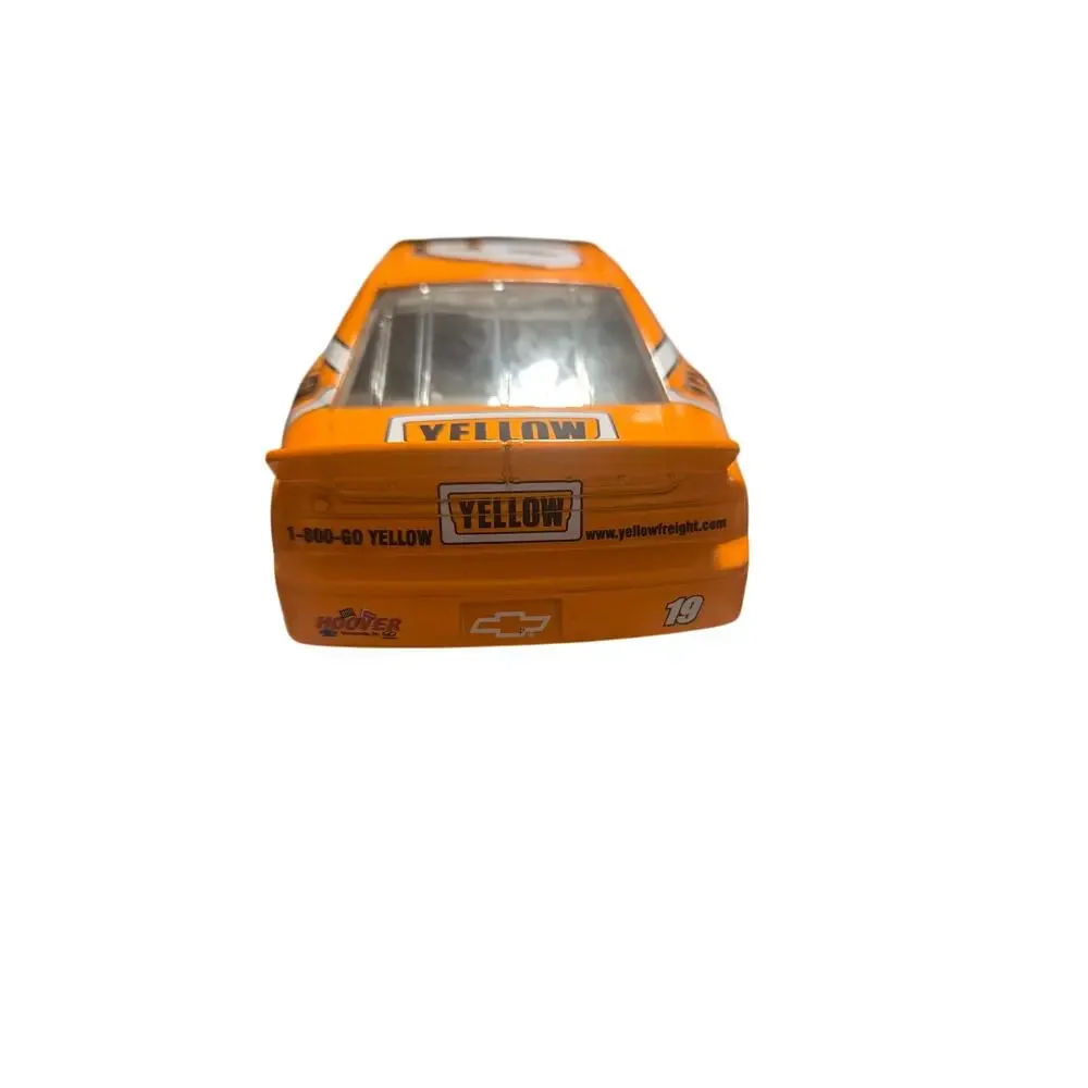 1999 Mike Skinner 19 Yellow Freight 1:24 Action Diecast Chevrolet Nascar